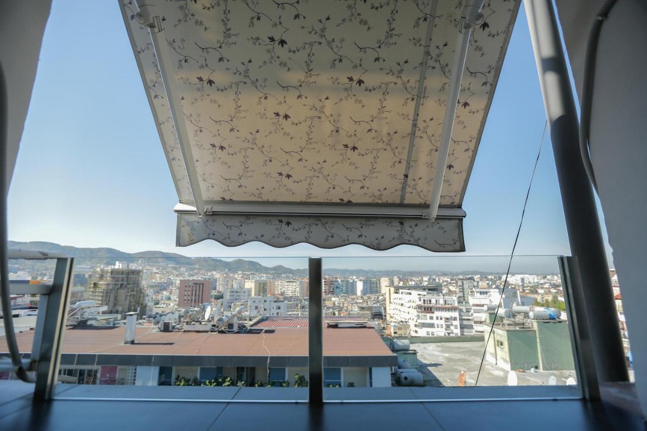 Miku Apartments-Luxury City View At Wilson Square Tirana Esterno foto
